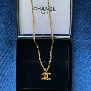 Vintage 1992 Chanel Gold-Tone Necklace